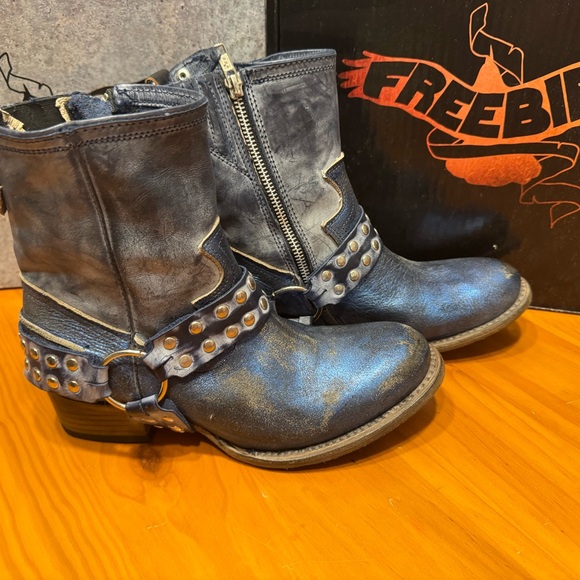 Freebird by Steven Ramone Metallic Blue multi Ankle Boots - Picture 4 of 8